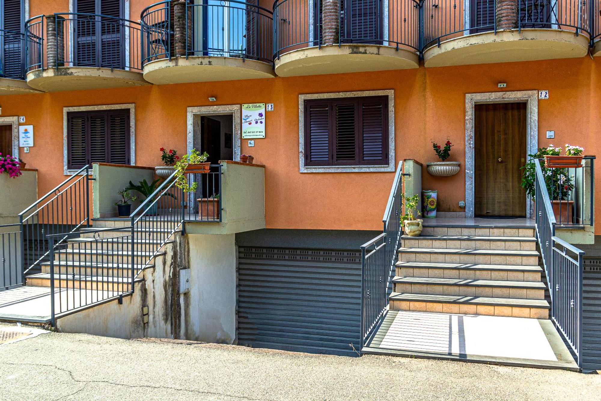 Villetta Mari E Amuri Giardini Naxos Eksteriør bilde